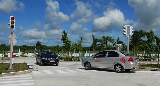 thi bằng lái xe B2